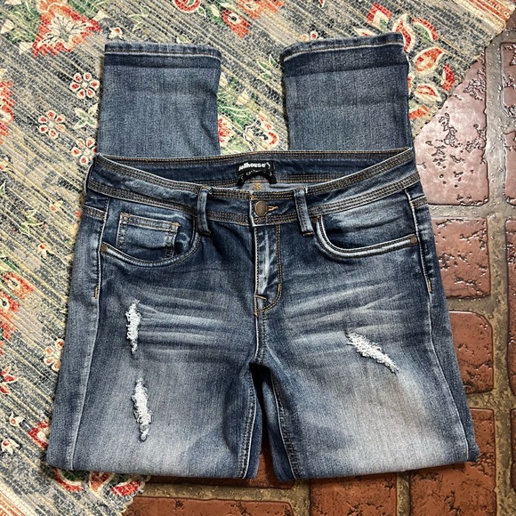 Dollhouse Jeans Dollhouse Charley Factory Distressed Skinny Denim